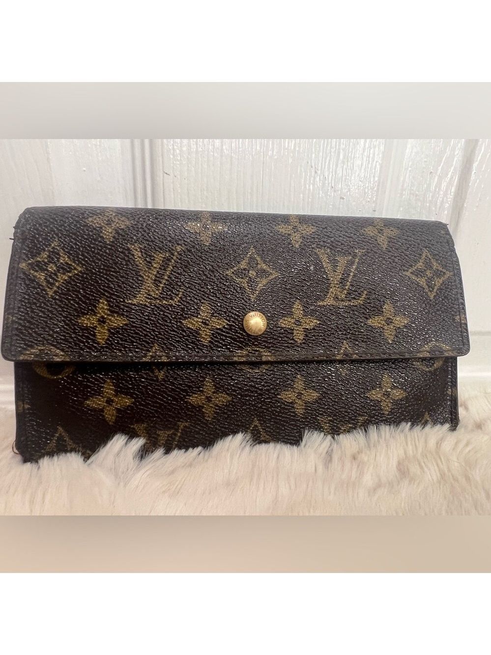 LOUIS VUITTON MONOGRAM PORTE TRESOR INTERNATIONAL WALLET